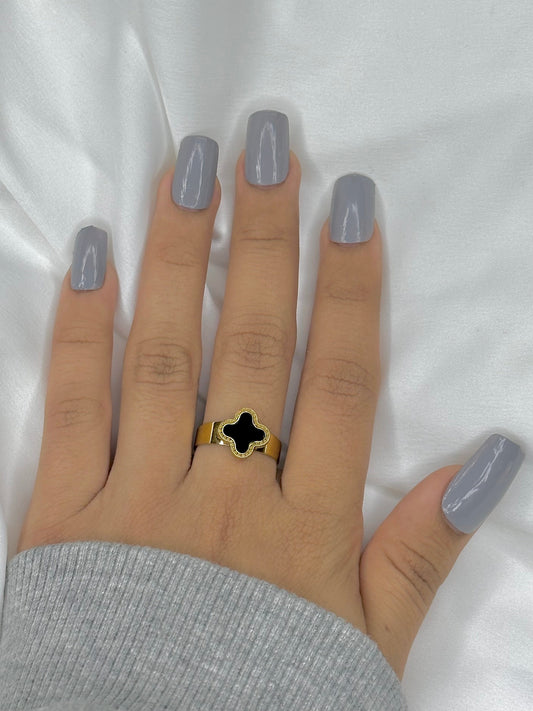 Luxe Black Clover Ring l Adjustable