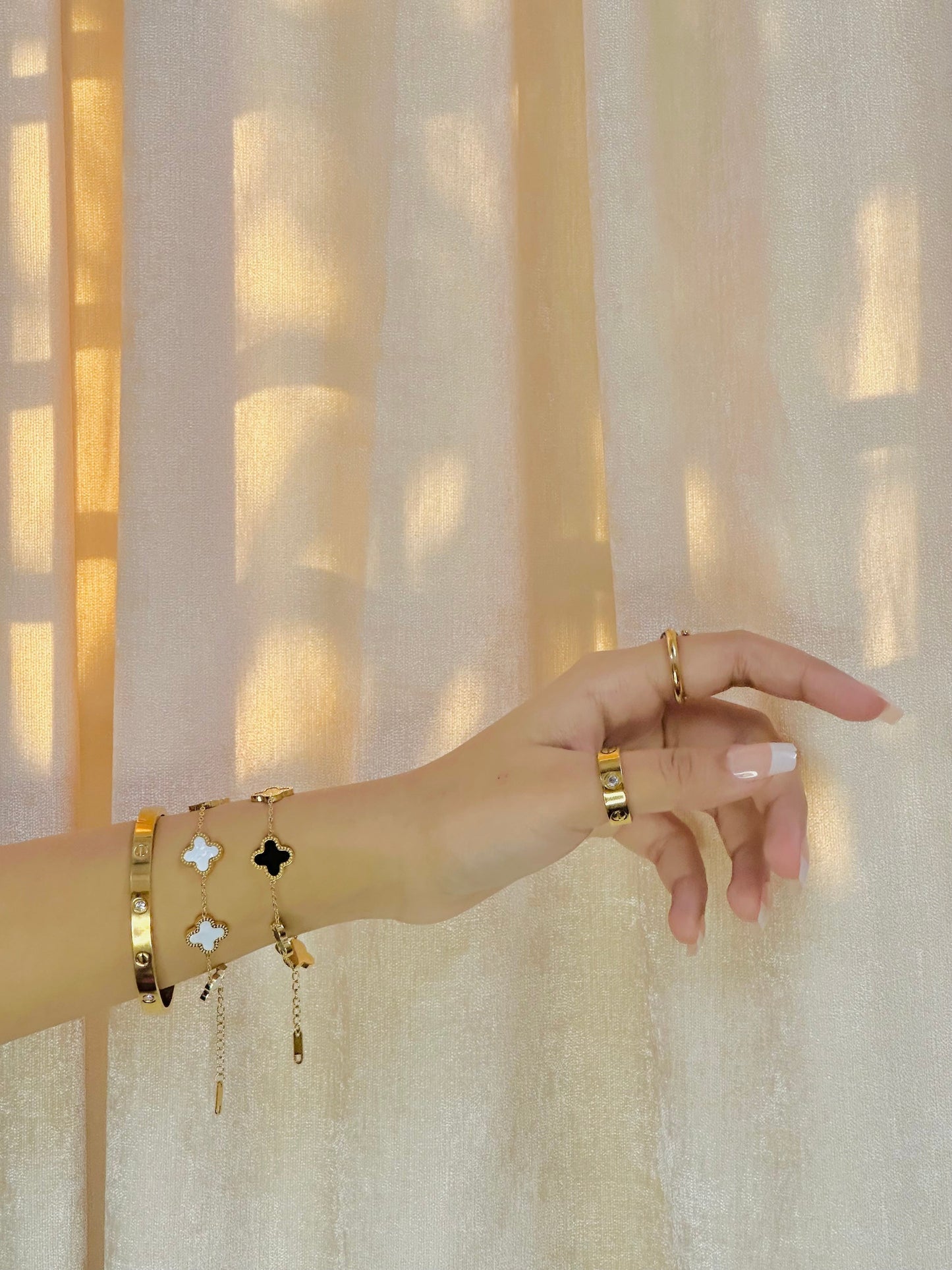 White Clover 5 motifs Bracelet