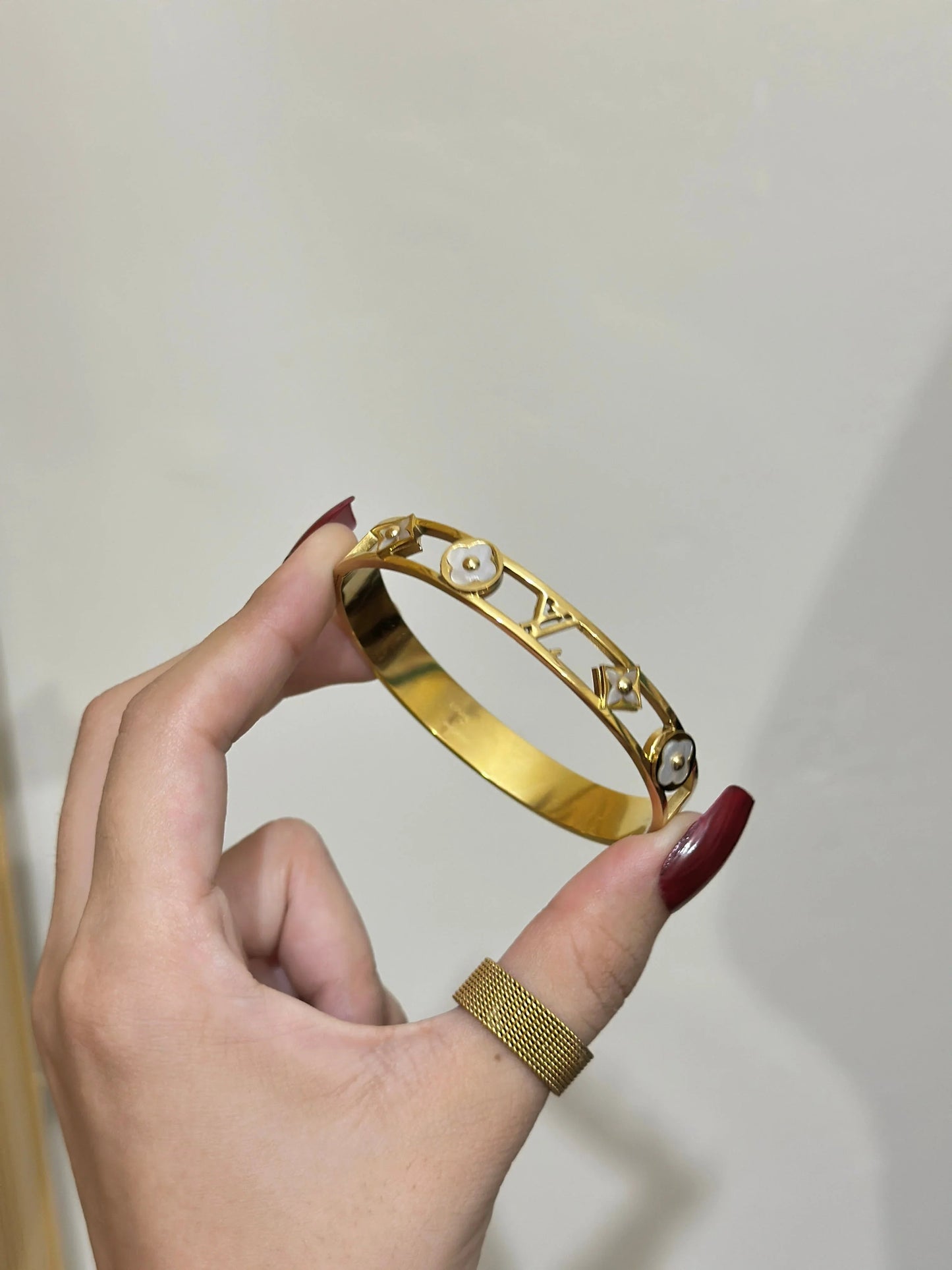 Trivya bangle