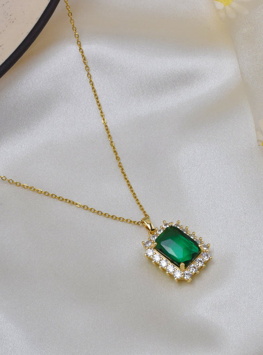 Emerald Gold Neckpiece