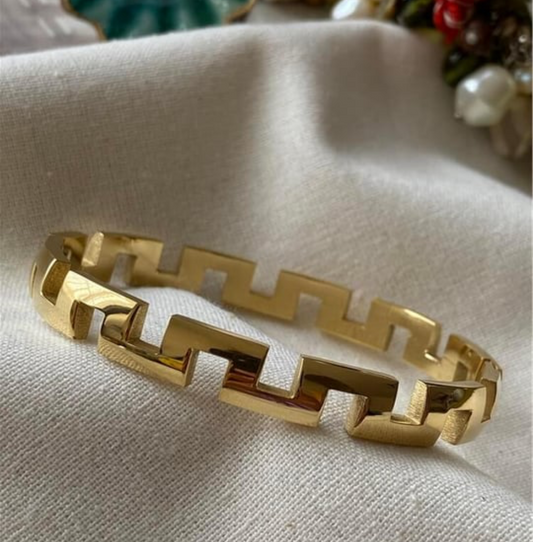 Zag bangle