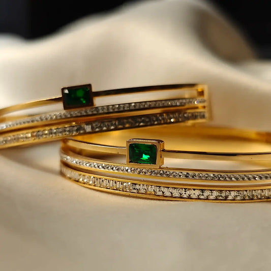 Emerald bangle