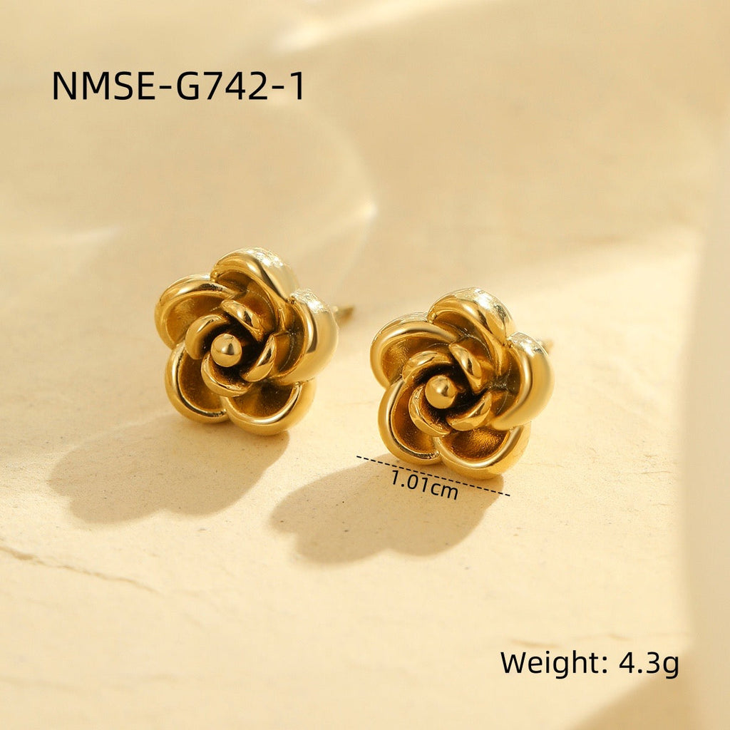 Tulip studs