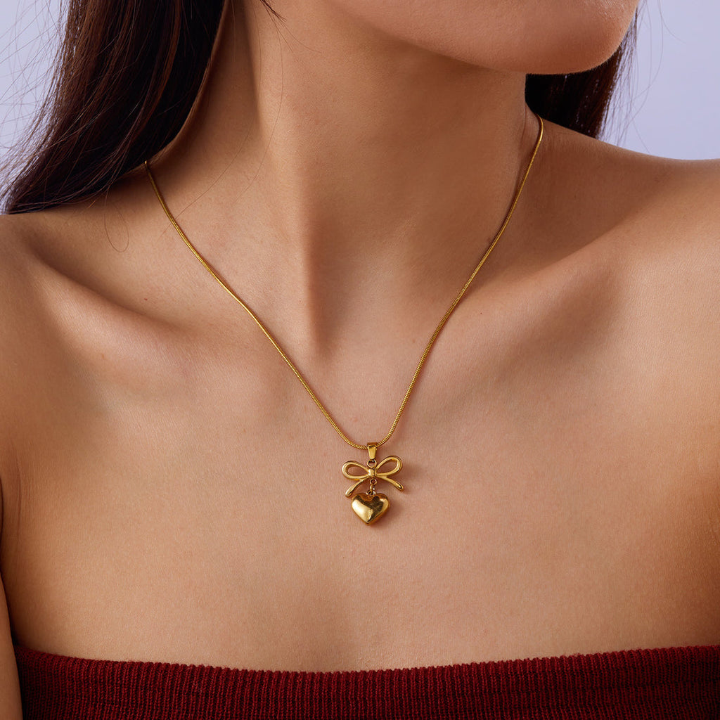 Amore Necklace