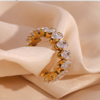 Diágony ring