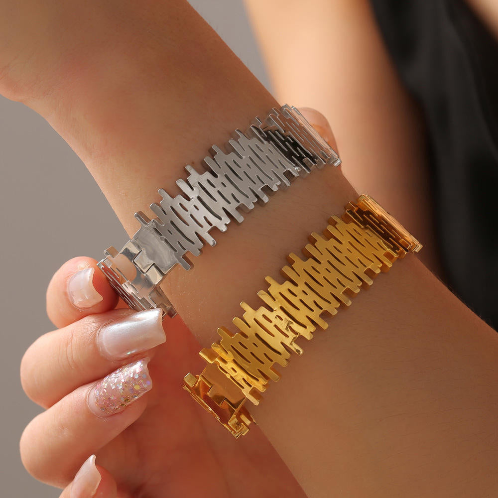 Cliff bangle