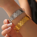 Cliff bangle