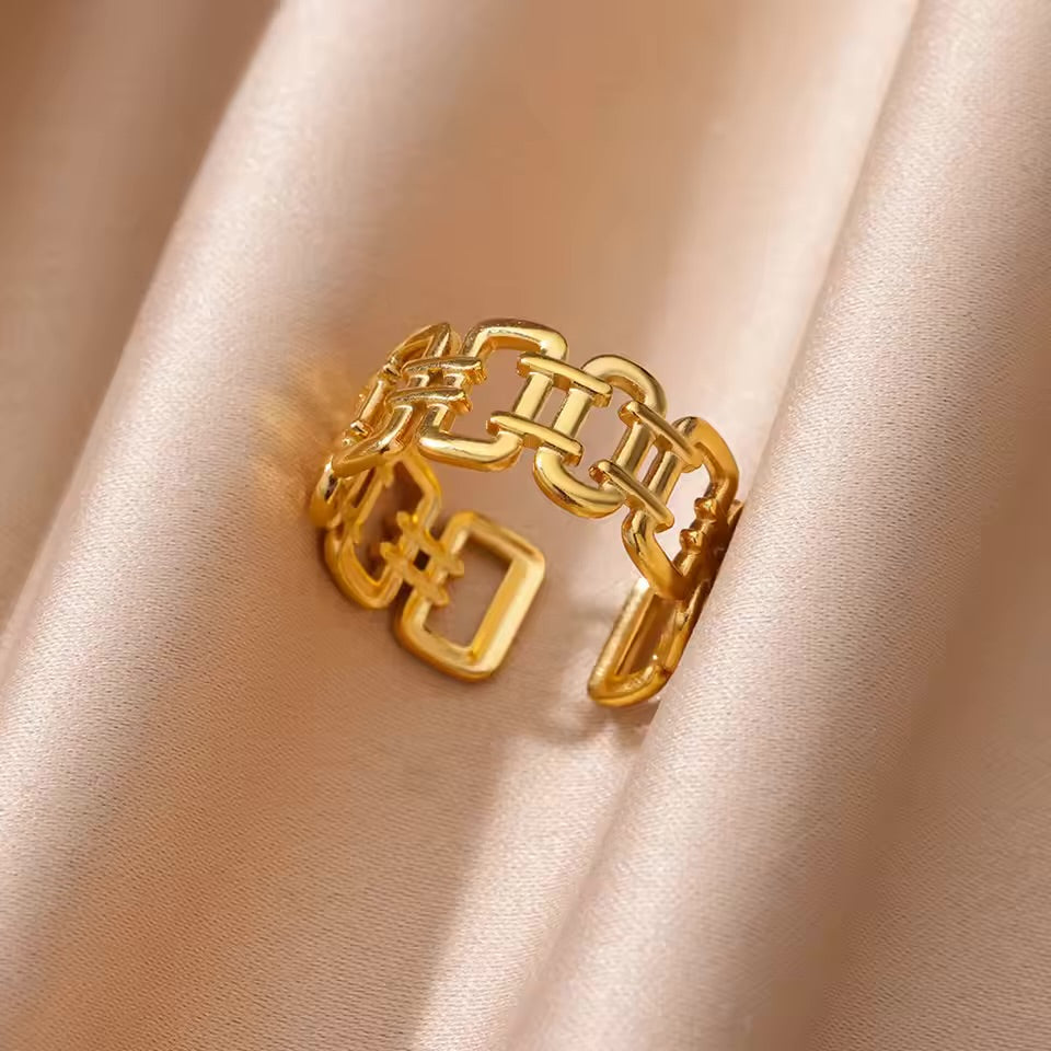 Lipa Ring