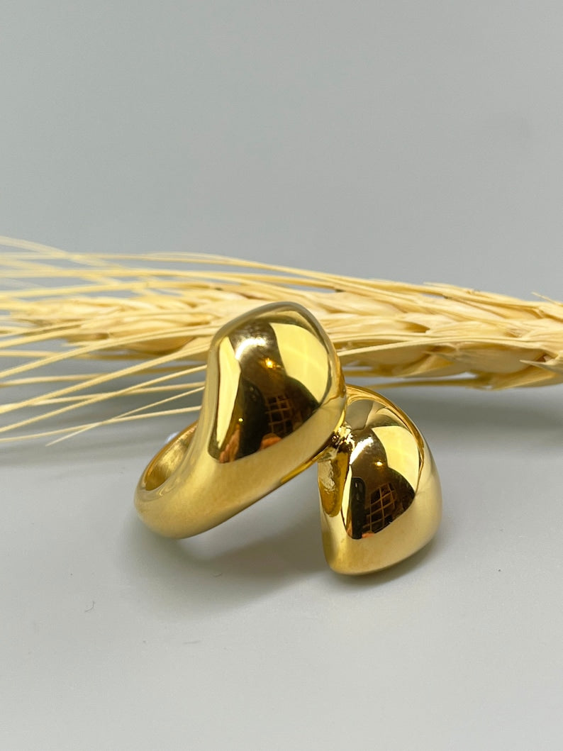 Jusia Ring