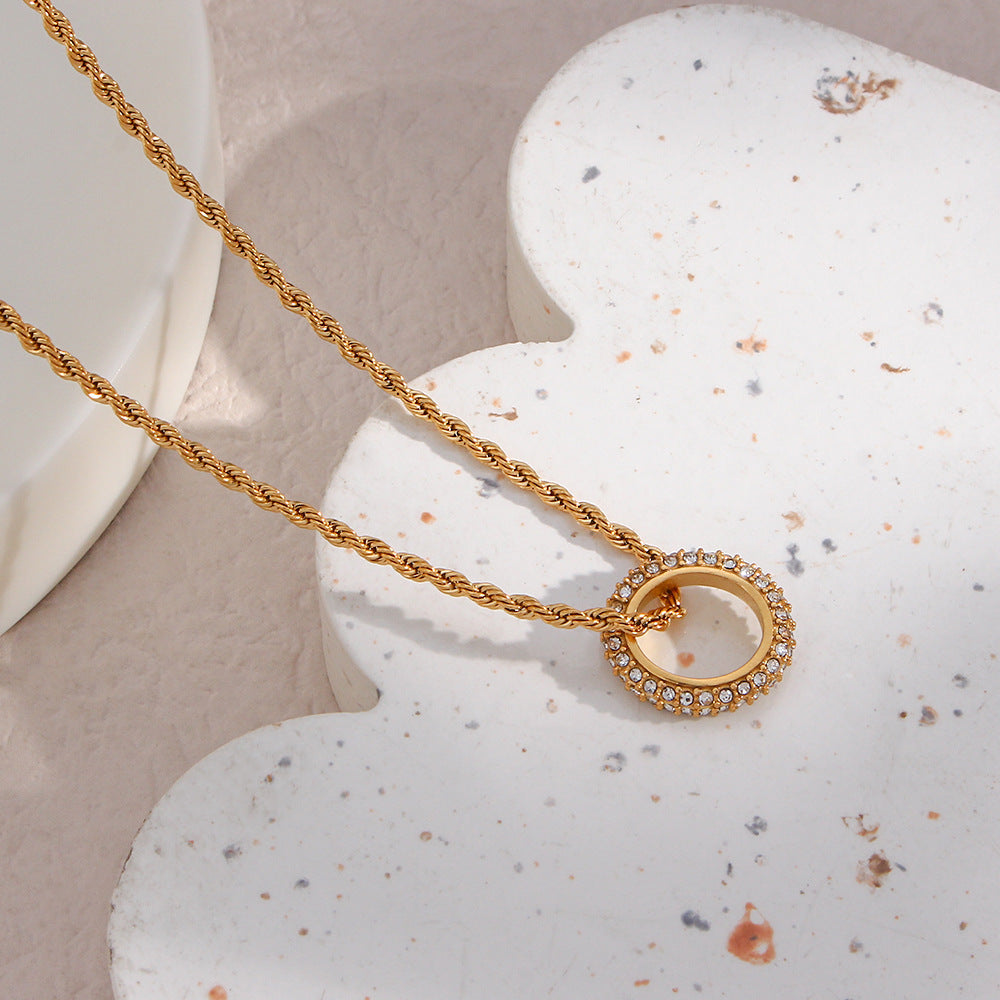Lyra necklace