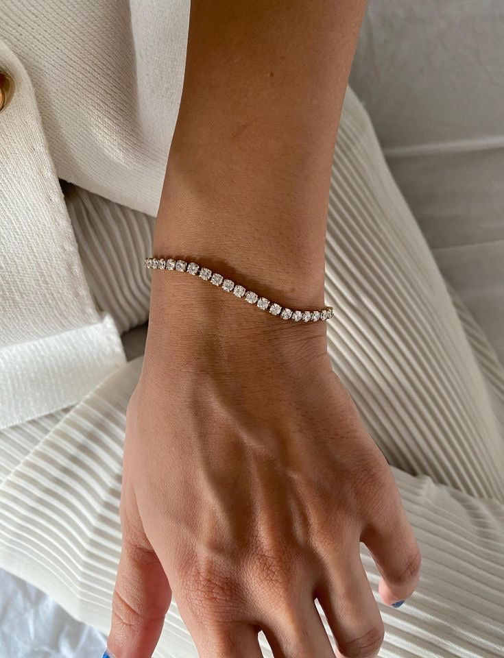 Macro tennis bracelet