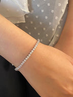 Macro tennis bracelet