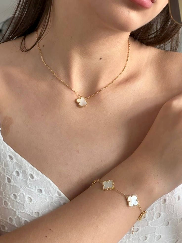 White Vancleef Clover Necklace