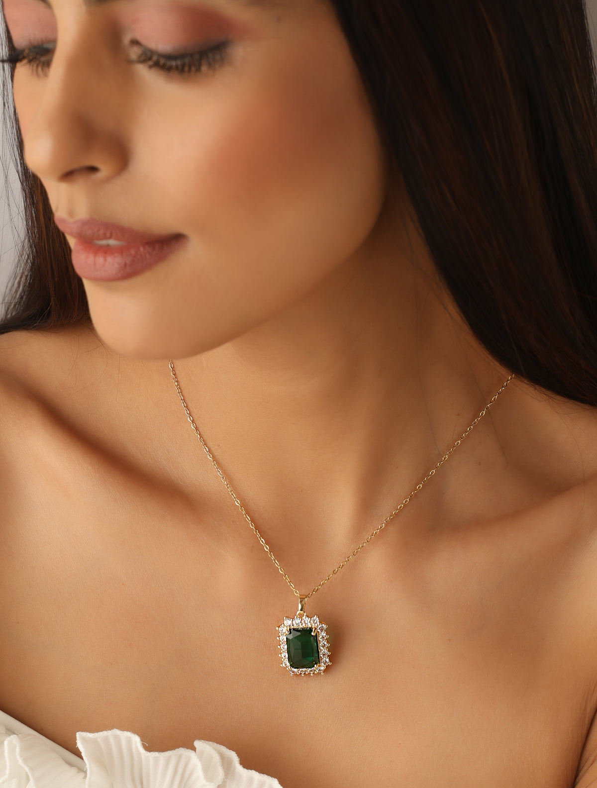 Emerald Gold Neckpiece