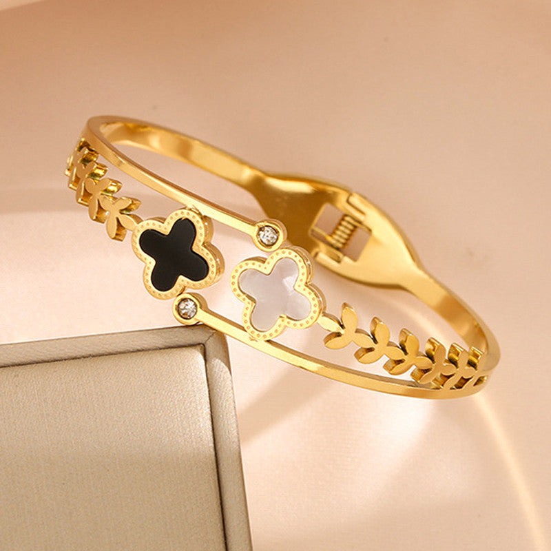 Yarine bangle 18k
