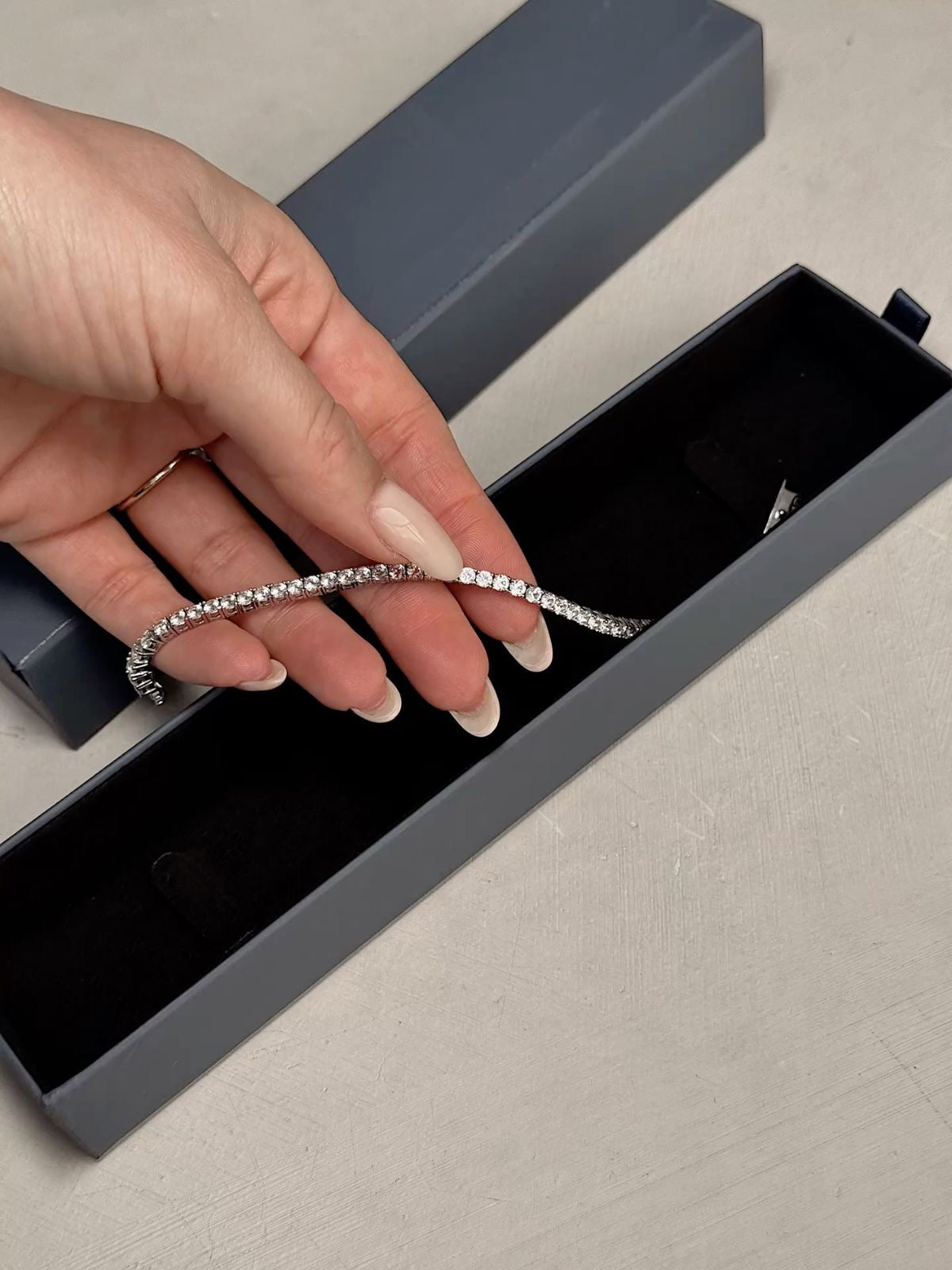 Macro tennis bracelet