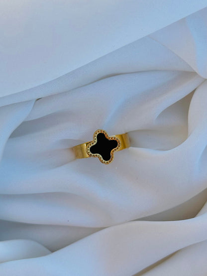 Luxe Clover Ring