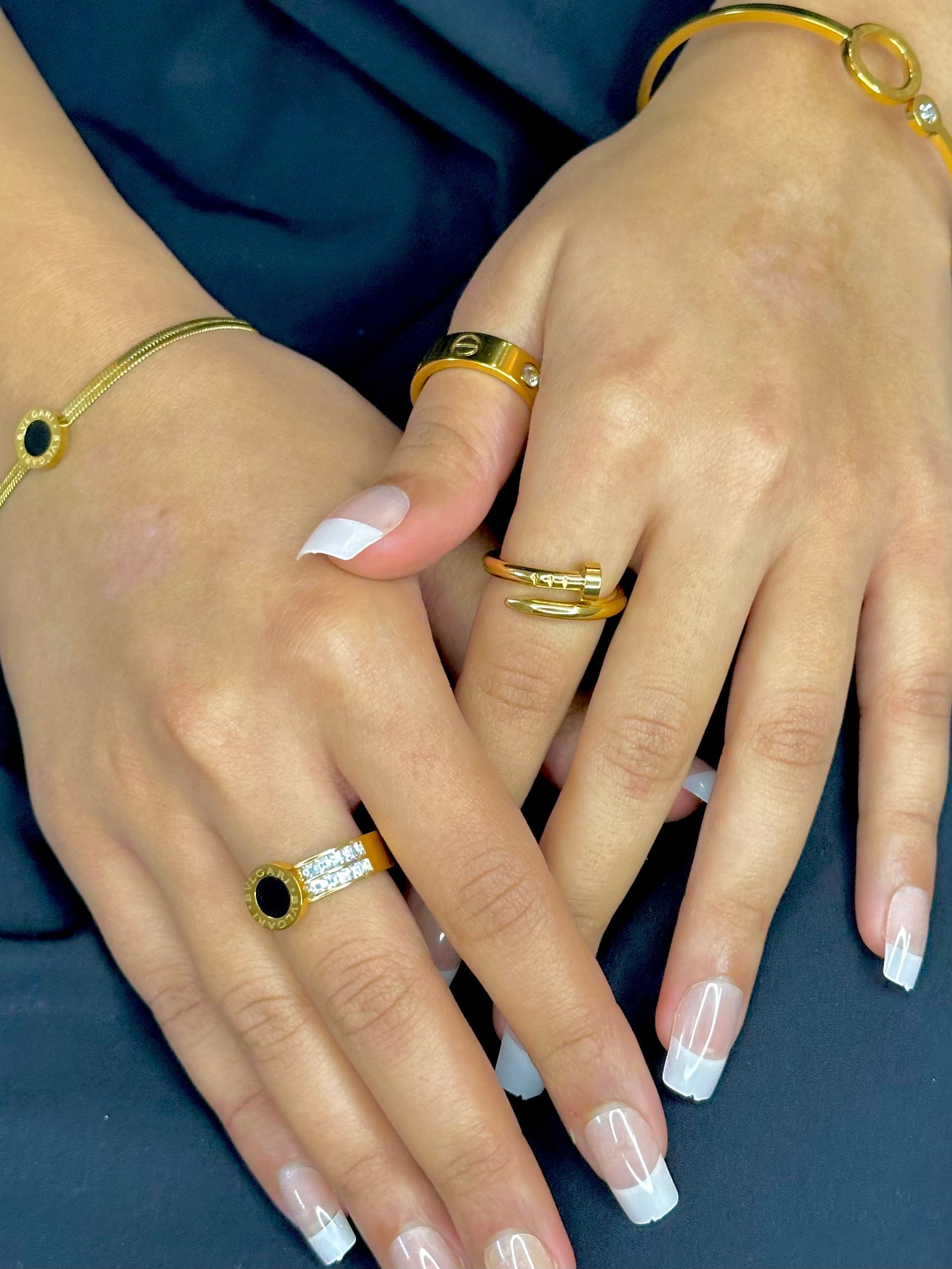 Blackstone Ring l 18K