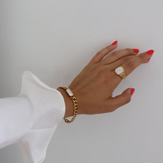 Roman ring