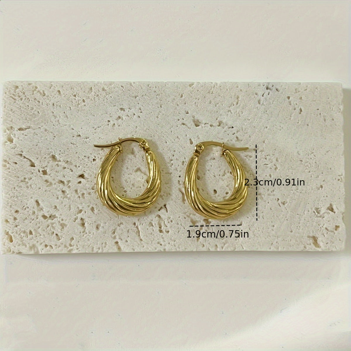 Aurelia Hoops