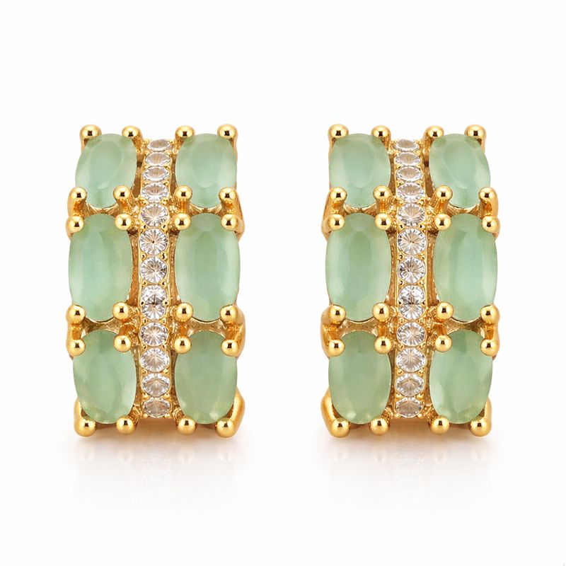 Macha studs
