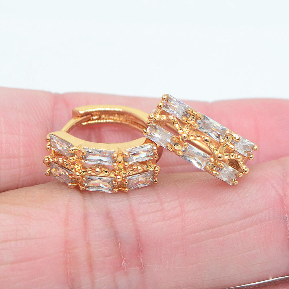Cryla studs