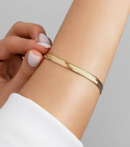 Snake chain bracelet