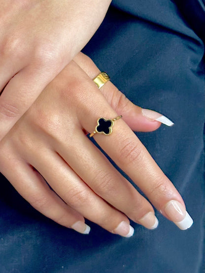 Double Sided Clover Ring