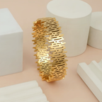 Cliff bangle