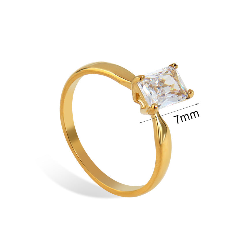 Adore ring