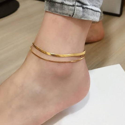 Snake anklet