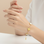 Yaris bracelet