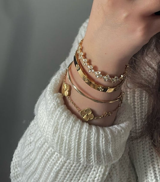 Lustre clover bracelet