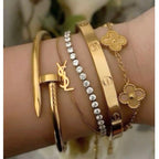 Lustre clover bracelet