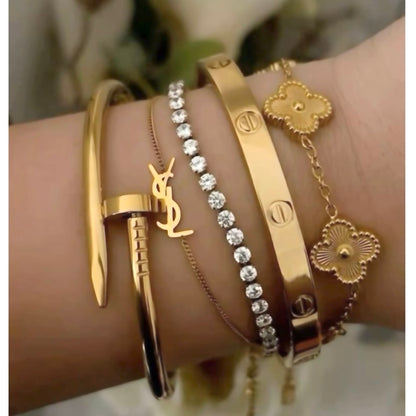 Lustre clover bracelet