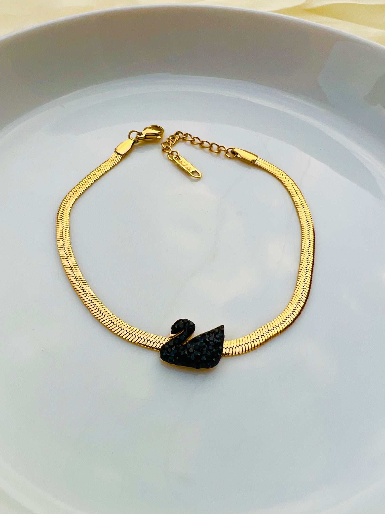 Swan bracelet