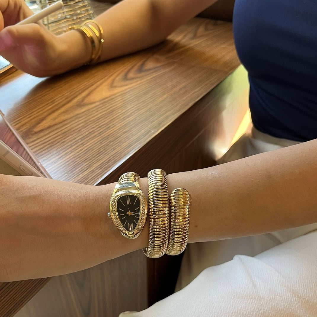 Lisa snake watch