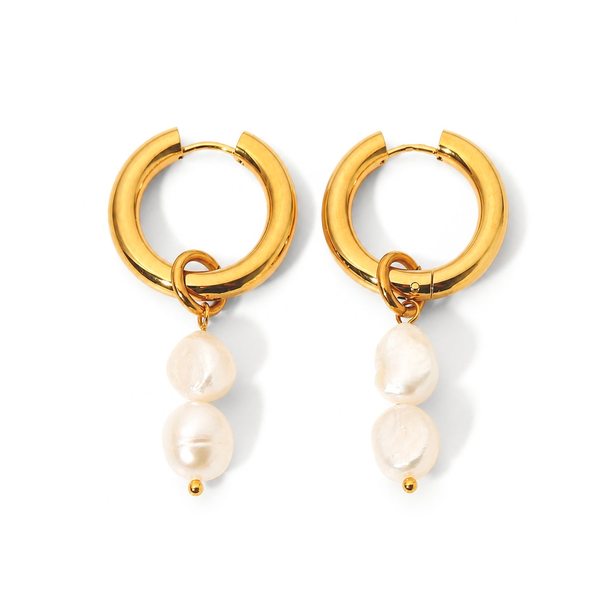 Pearl drop earrings