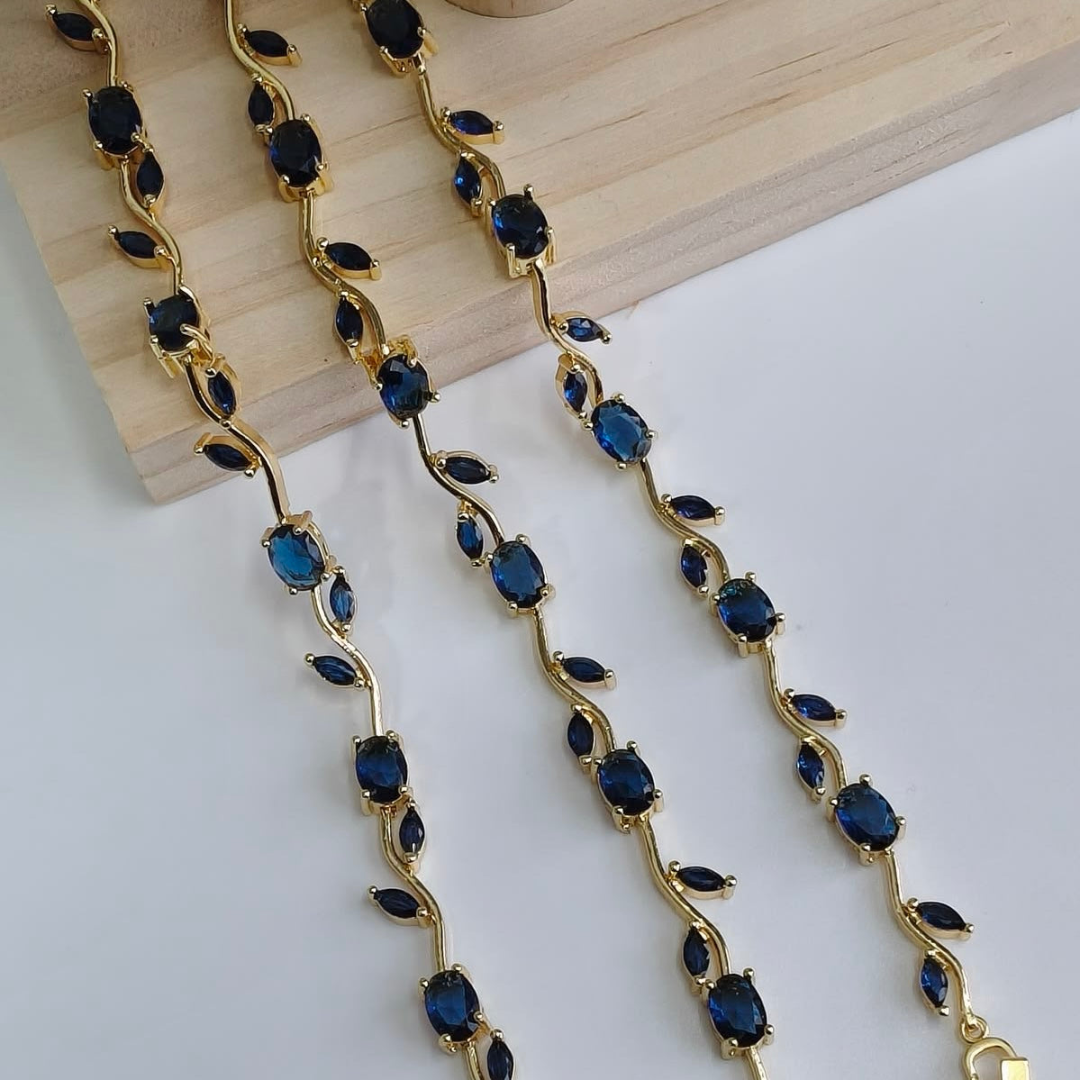 Tulip bracelet-saphire