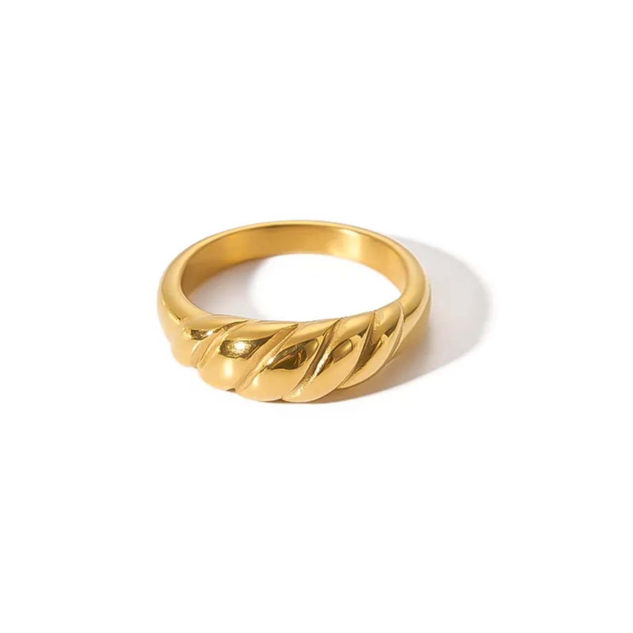 Croissant ring