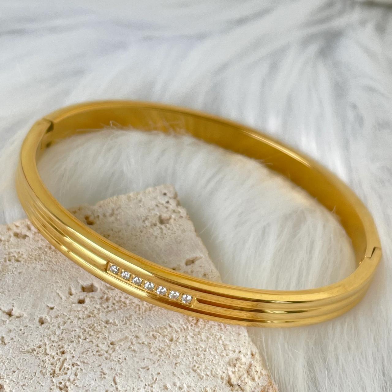 Leucie bangle