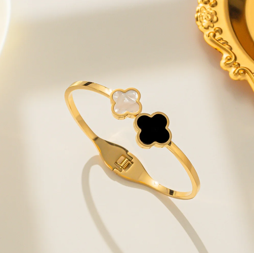 Delicate Dual Clover Motif Bangle
