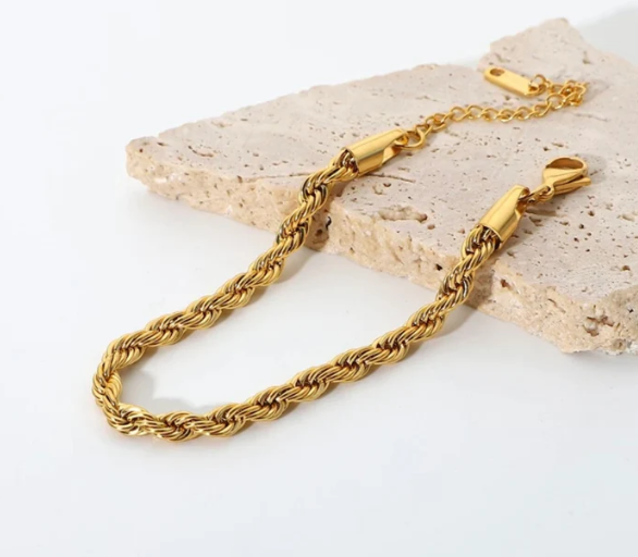Diana Twisted Bracelet